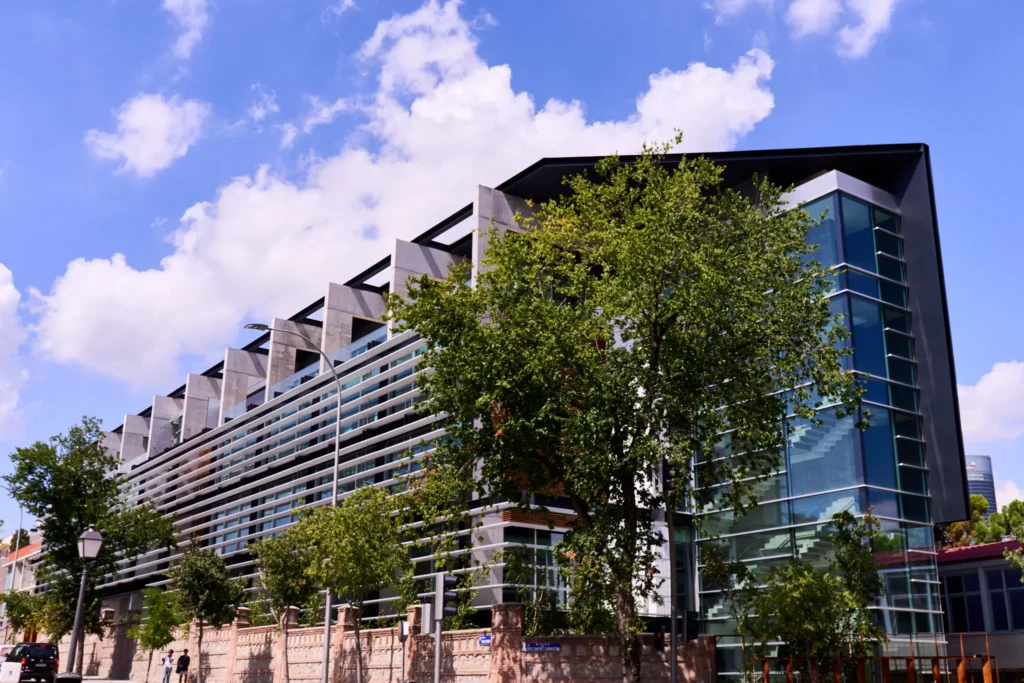 campus-arrupe-advantere-school-of-management-juan-de-la-guardia-management-director